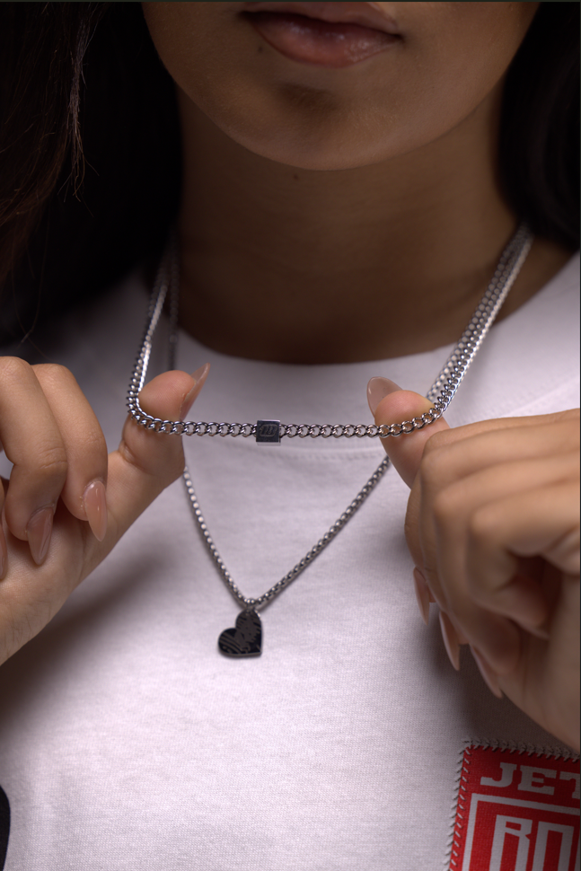 18 / 96 NECKCHAIN